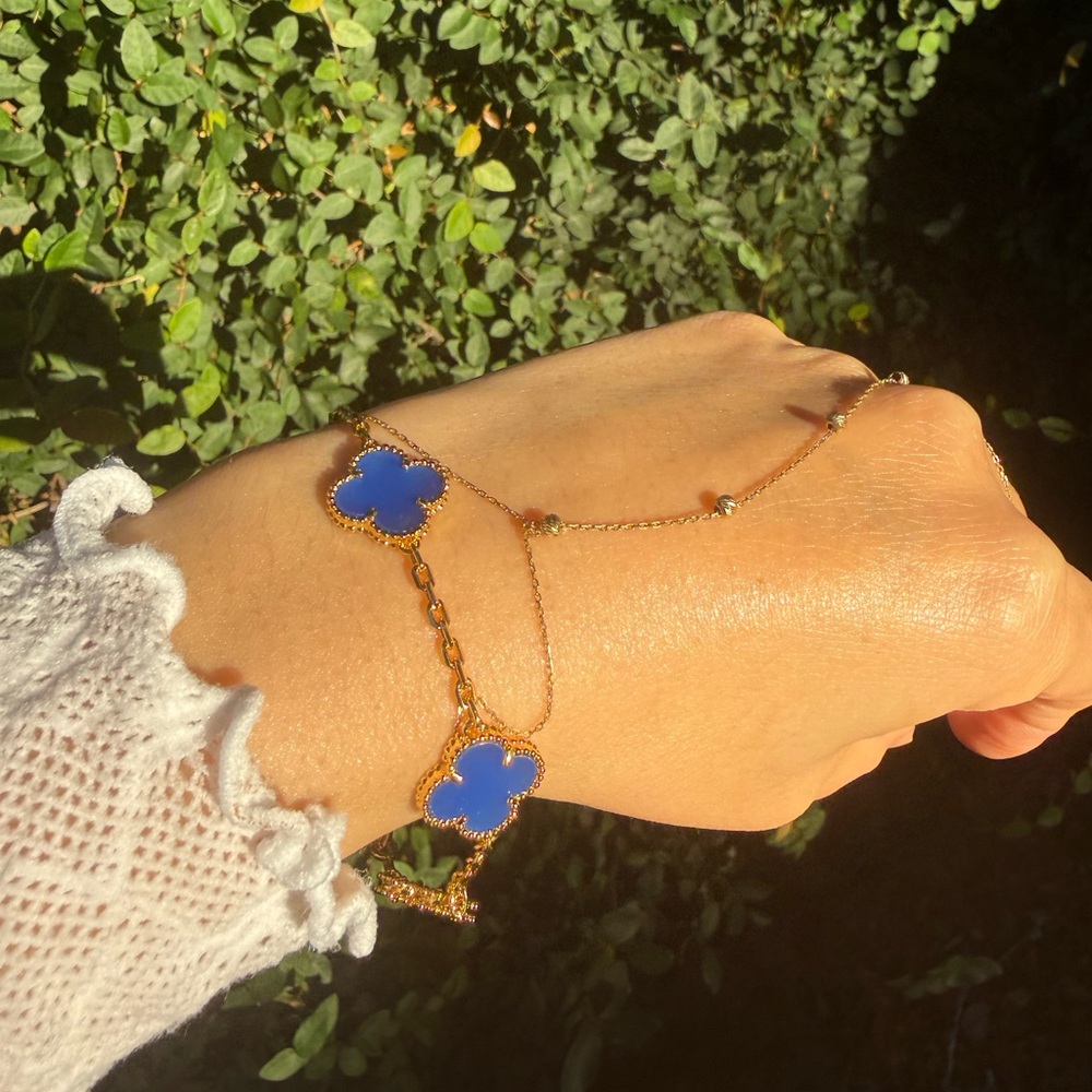 Gold and Blue Clover Bracelet - Picture 4 of 6